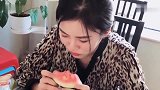 还能活3万多天还不满足啊，美女这是想上天啊