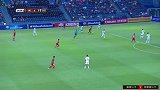 越南顽强精神再现绿茵场 边路进攻阮光海外围怒射稍稍高出