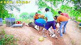 大黄与小蓝追会跑的椰子