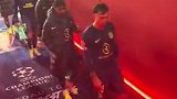 西蒙尼赛后踩阿森纳队徽 疑似回应首回合本-怀特踩马竞队徽