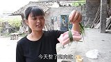丫丫今天买了一坨猪肉，做“南瓜粉蒸肉”甜而不腻，大口吃太爽了