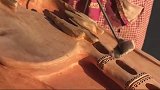 这才是真正的手艺人，正在操作打磨的环节，真是让人大开眼界了！