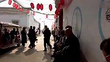 大衣哥当年的媒婆又来了，结果被大衣哥大衣嫂一眼识破