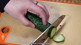 紫甘蓝凉拌要焯水吗，像我这样做的紫甘蓝不需要焯水