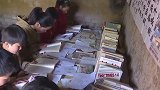 点赞！河南小姐妹废品中“捡”出一个“图书馆”