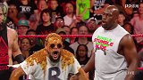 WWE-18年-RAW第1305期：烤肉大会演变食物大战 双打组合互争冠军挑战权集锦-精华