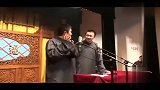 相声《对春联》，两人一句一笑，逗乐观众，掌声不断，全场爆笑