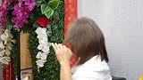 48岁大姐有白发，到理发店剪款波波头，时尚显小很满意