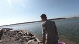 赶海新人阿壮, 第一次来这边赶海, 就抓到了大家伙