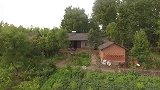 三江锅：抠门小伙与俩姑娘相亲，结果为省彩礼钱娶丑女为妻