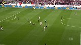 第38分钟斯图加特球员多尼斯射门