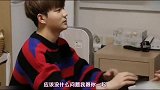 咸素媛生产前很紧张，陈华安慰如果有事情，我会进去陪你