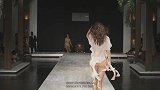 轻薄的设计，美女走路带风，没人不喜欢
