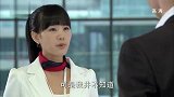 美女好心帮同事签收包裹，同事怪她自作主张要她退回去
