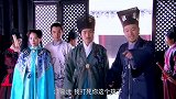 妹子教男子怎么跪着不疼 男子只觉得犯案很丢人