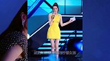 迪丽热巴柠檬女孩造型，超级考验身材，网友：这腰得有多细啊？