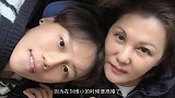 郭碧婷探望患癌的刘维母亲，送鲜花和贺卡祝福她早日康复