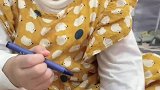 小萌宝闯祸爸爸要给妈妈告状，萌娃先恐吓后送糖