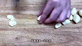 焖米饭时放上一个茄子，简单易做，30年老保姆拿手绝活，太香了