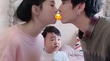 当当的反应总是出乎意料呀！以后再闹人就亲亲~