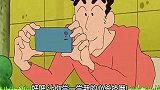 蜡笔小新：广志真的很宠美伢，有各种各样的服装，这次是个兔女郎