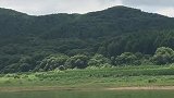 少年轻远涉，世道得无欺。烟雨孤舟上，晨昏千里时。