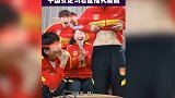 帅炸！中国女足直播马君秀6块腹肌 王霜吴海燕秒变迷妹