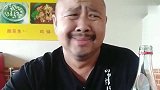 我不想和你吵架了，咱俩一人一句我错了