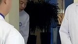 下次迟到，我也学医生这招，主任都憋不住笑了