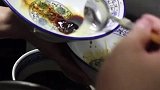 重庆小面怎么打料？