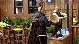 鹦鹉小灰撩摄像，郭德纲前去争宠，却惨遭鹦鹉冷落