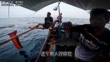 老渔民用小鱼做诱饵，捕获罕见老虎斑，运气真好