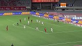 埃尔克森包抄不及错失良机 胡尔克超远距离发炮稍稍偏出