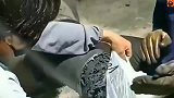 差点以为这是出口到非洲的化妆品！