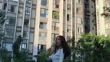 胆大了在外面跳下