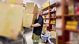 鲁智深不拍戏改开店，搬运货物手忙脚乱，曾因身材壮硕进入演艺圈