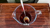 5分钟快手菜：土豆片炒火腿肠，简单家常菜，营养美味又下饭，香