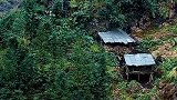 贵州深山里的3栋房子，与世隔绝，像是高人居住的地方。