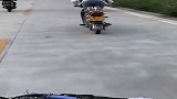 回眸一笑，谁看谁哭