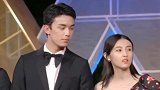 吴磊张子枫上演“一见钟情”，当他们对视那一刻，观众集体心动了