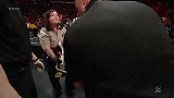 WWE-14年-RAW第1108期：安布罗斯受伤被担架离场-花絮