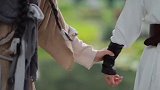 你眼神里的光 让我卸下了防备