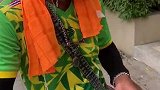 曼谷居然还有一毛钱的小吃，味道冰冰凉凉的还不错，美滋滋