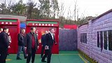 这施工围栏看着弱不禁风，结果练过的人都踢不坏