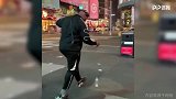 ？？这是什么神仙操作 路人秀射门技术让国足都汗颜