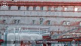 破冰船是怎么破冰的？和你想的完全不一样，6米高的冰墙直接撞破