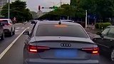 小车一条路上刹车5次，后车：确定不是故意的？