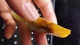 捡到一块独特的玉石，成品真是出乎意料，打算留着当传家宝！