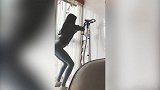 只需30秒！玲珑少女教你练出翘臀好身材