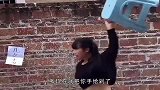 不好意思老哥，到你这我没憋住笑场了！